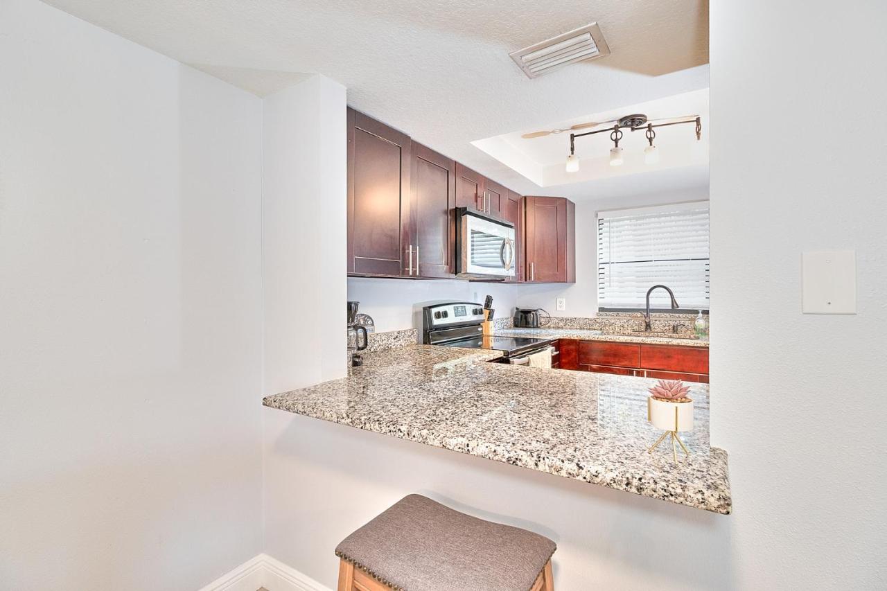South Tampa Retreat Fenced Yard, Top Location! Екстер'єр фото